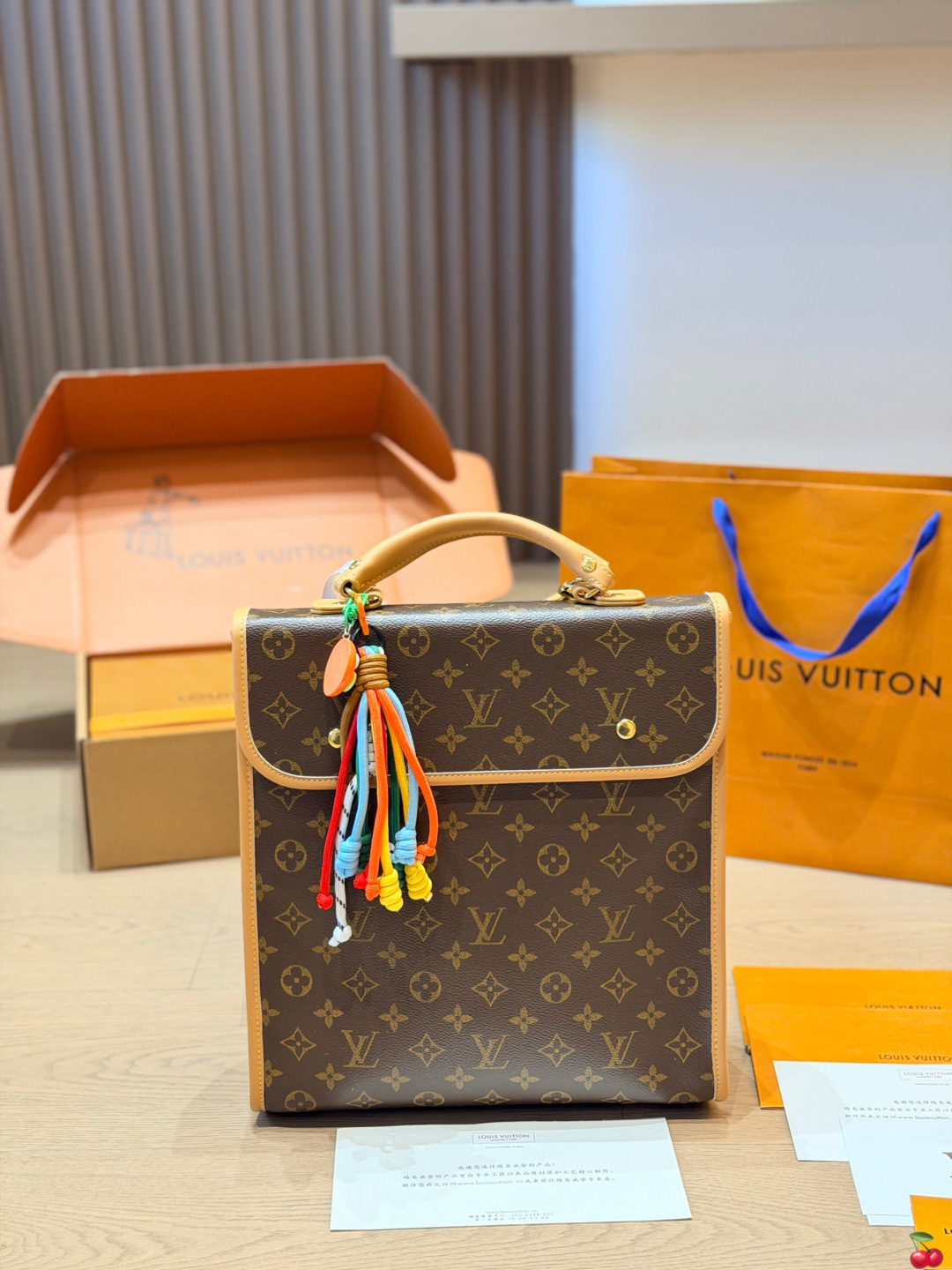Louis Vuitton LV Carryall Top Handle Handbag Monogram Canvas